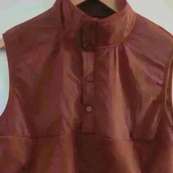 STYLUS | Men's Roanoke Red Warm Fleece Button Up Collard Vest - Picture 5 of 6